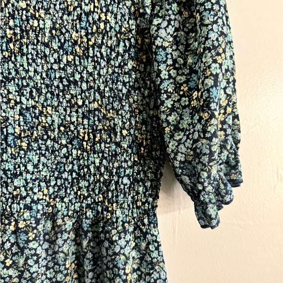 floral ruffled dress - Picture 2 of 4